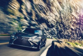 Lexus LS 500h Manganese Luster  ©Lexus